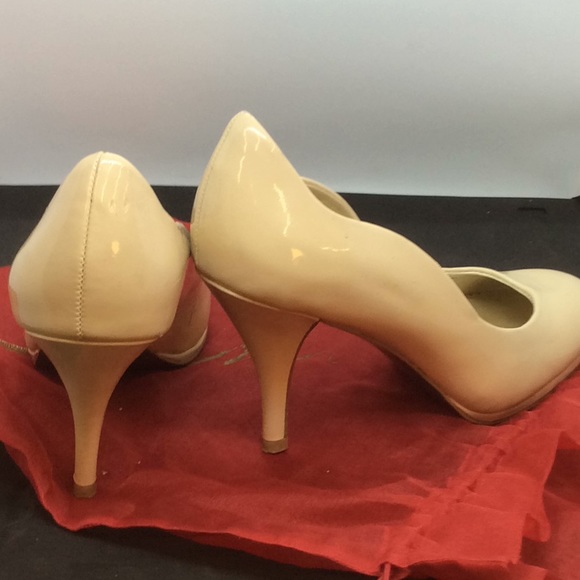 Tahari - Picture 2 of 2